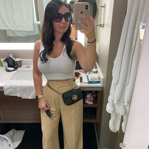 Meet your Posher, Holly